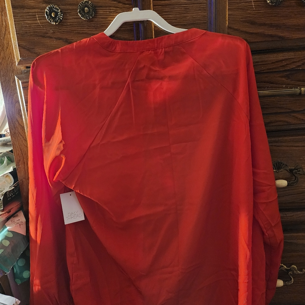 100% Polyester - Picture 6 of 7